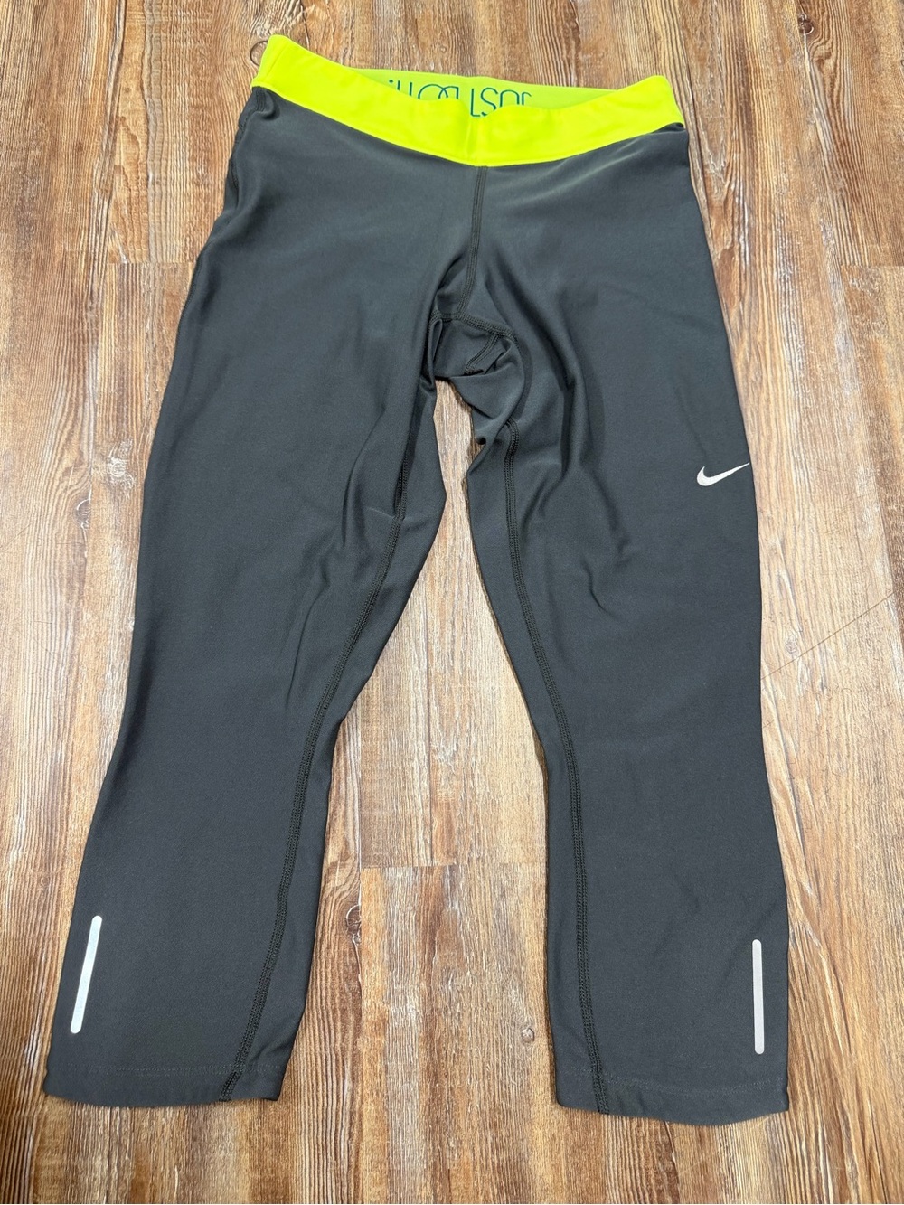 Y2K active wear Nike Dri-Fit black & gray capri leggings with neon waistband, si